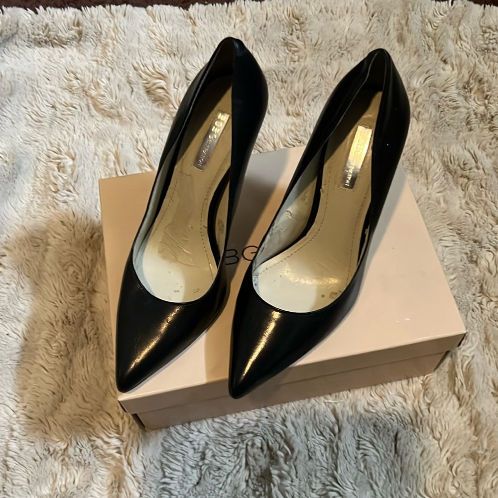 BCBG - Black Pumps